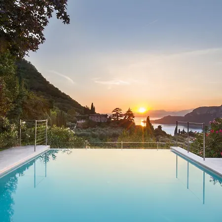 Cà Cantoni With Pool *
